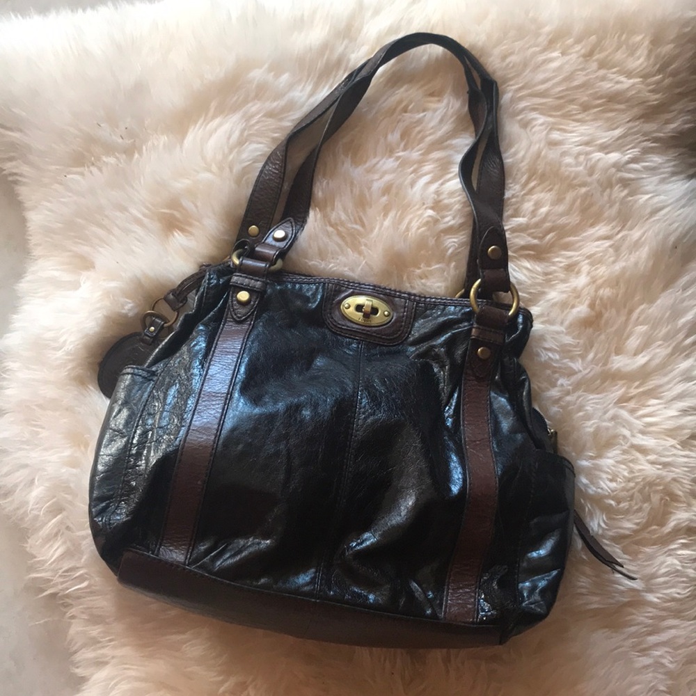 Authentic Fossil leather purse!! Black with Brown